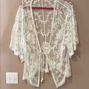 Elegant Sheer Lace Kimono/Wrap
